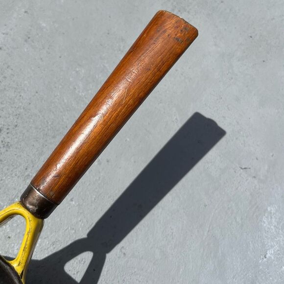 Vintage Colorcast Waterford Ireland Yellow Enamel Cast Iron Saucepan w/ Lid 7” - Picture 5 of 7